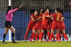 国王杯-贝林厄姆助攻恩德里克制胜 皇马1-0皇社占先机_皮球_禁区_维尼修斯.